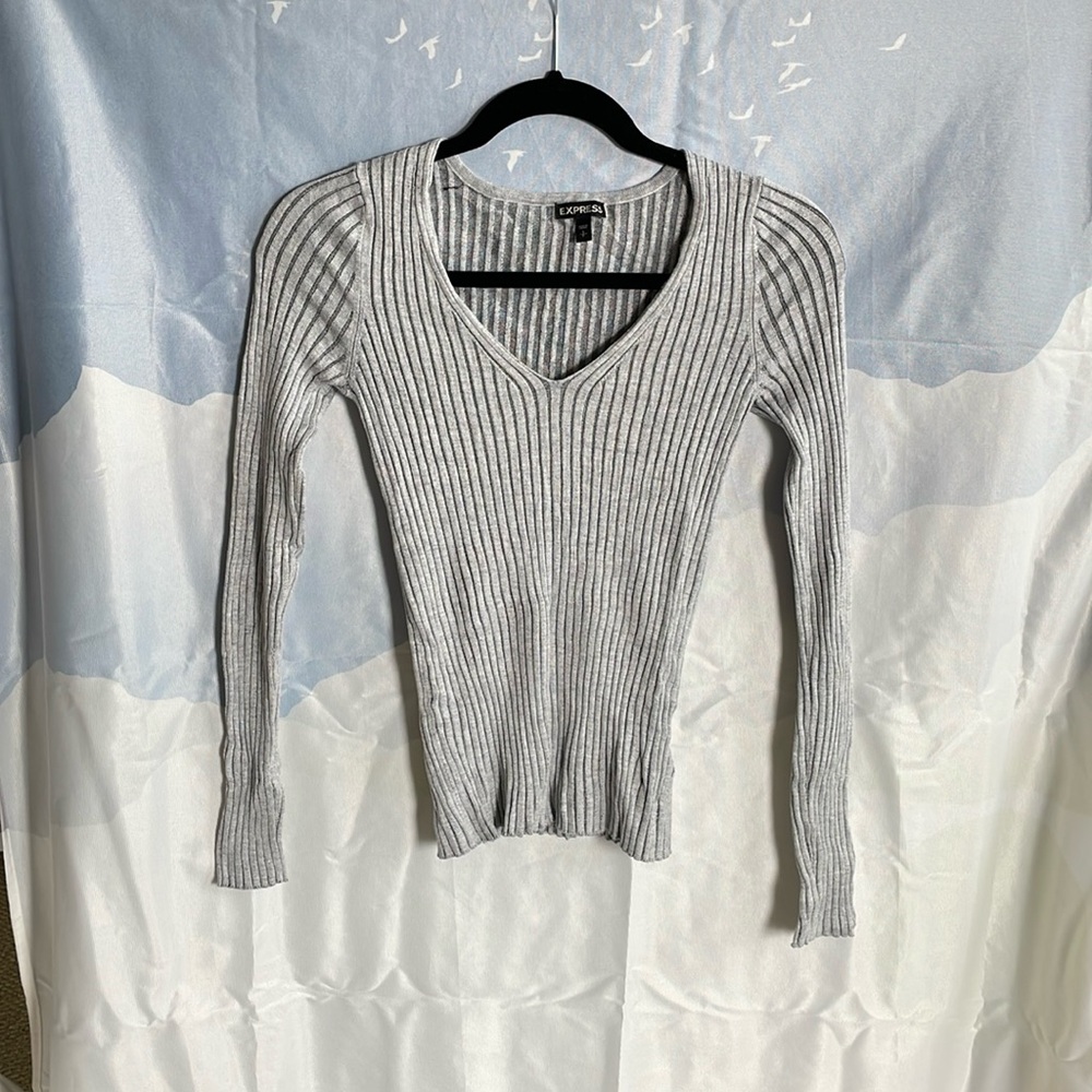 ⭐️Light Gray Ribbed knit long sleeve sweater